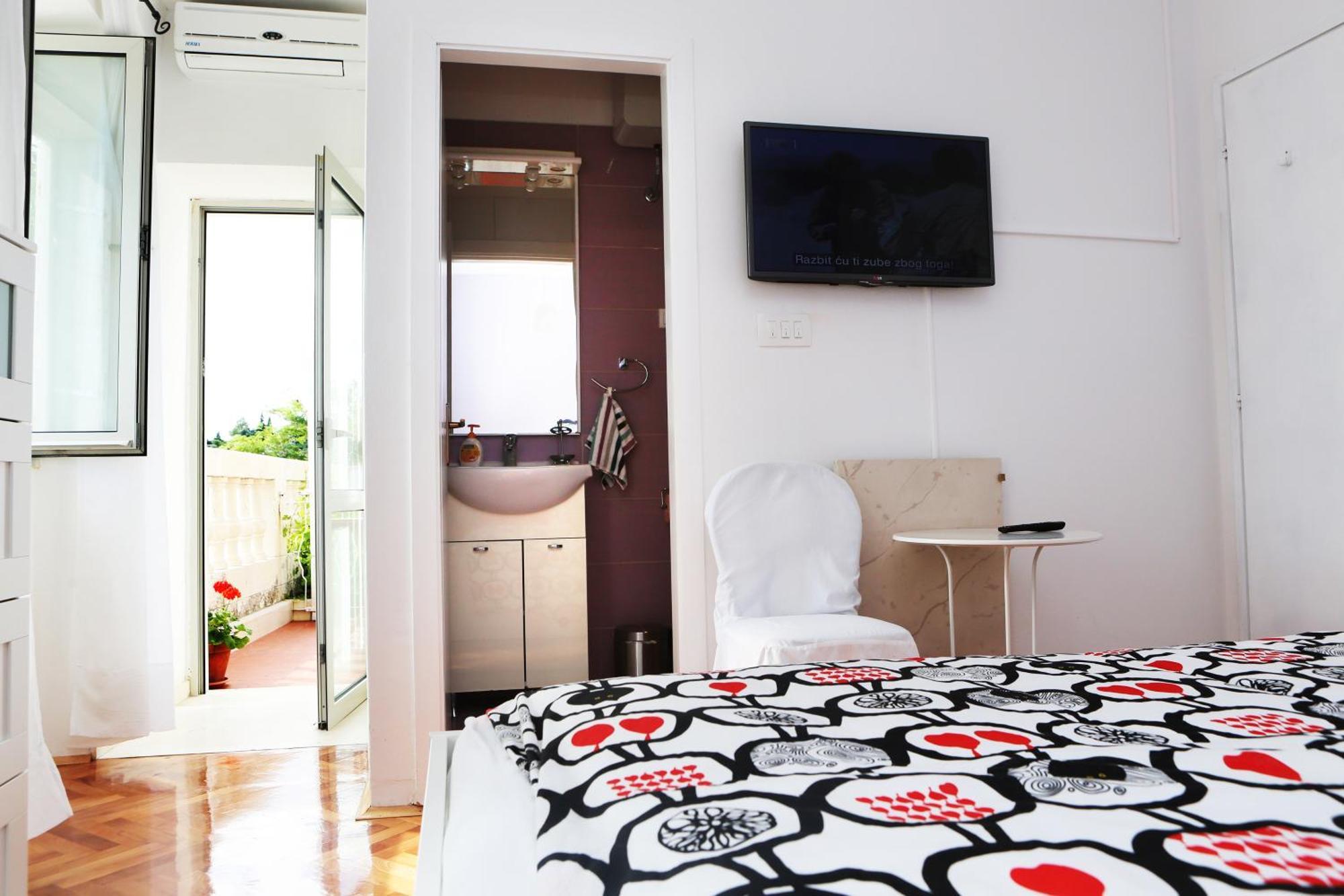 Apartments And Rooms Denoble Korčula Habitación foto