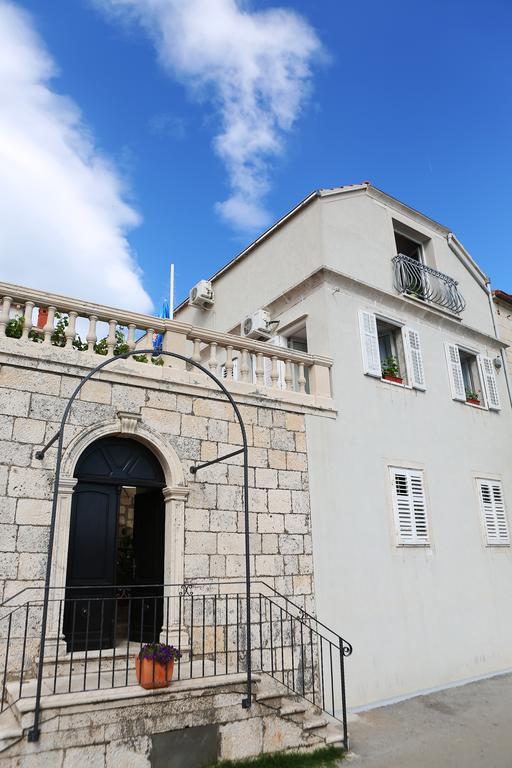 Apartments And Rooms Denoble Korčula Exterior foto
